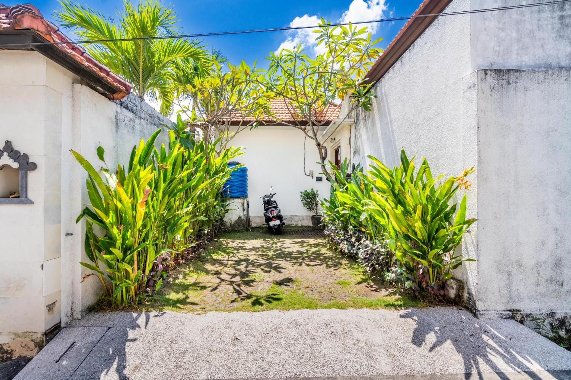 4-Bedroom Pool Villa Near Seminyak Center ภายนอก รูปภาพ