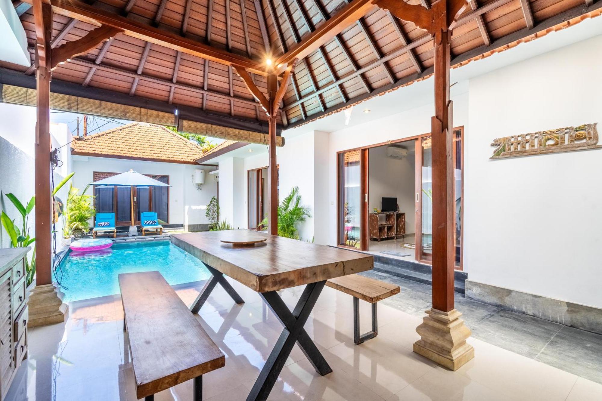 4-Bedroom Pool Villa Near Seminyak Center ภายนอก รูปภาพ