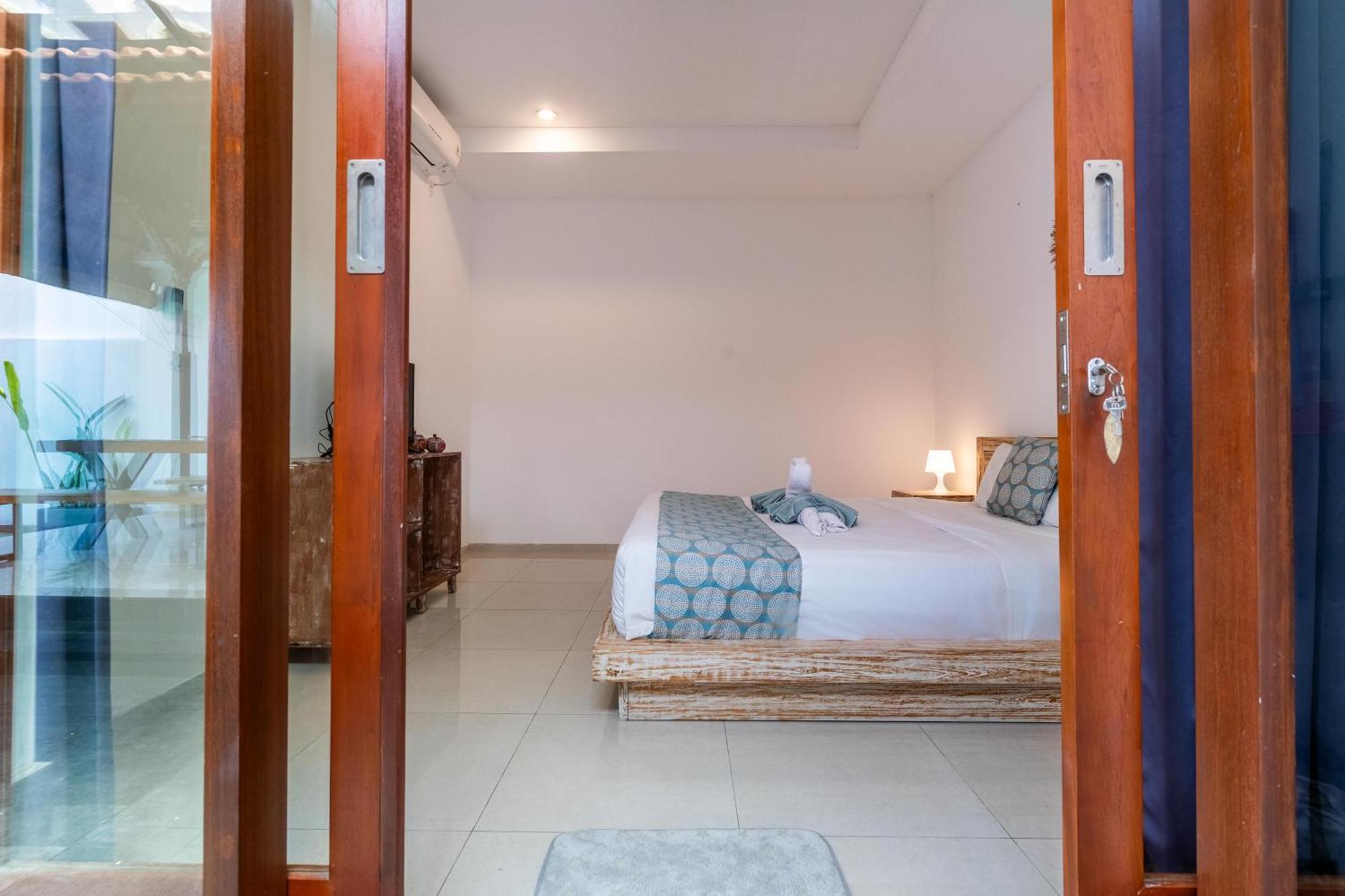 4-Bedroom Pool Villa Near Seminyak Center ภายนอก รูปภาพ