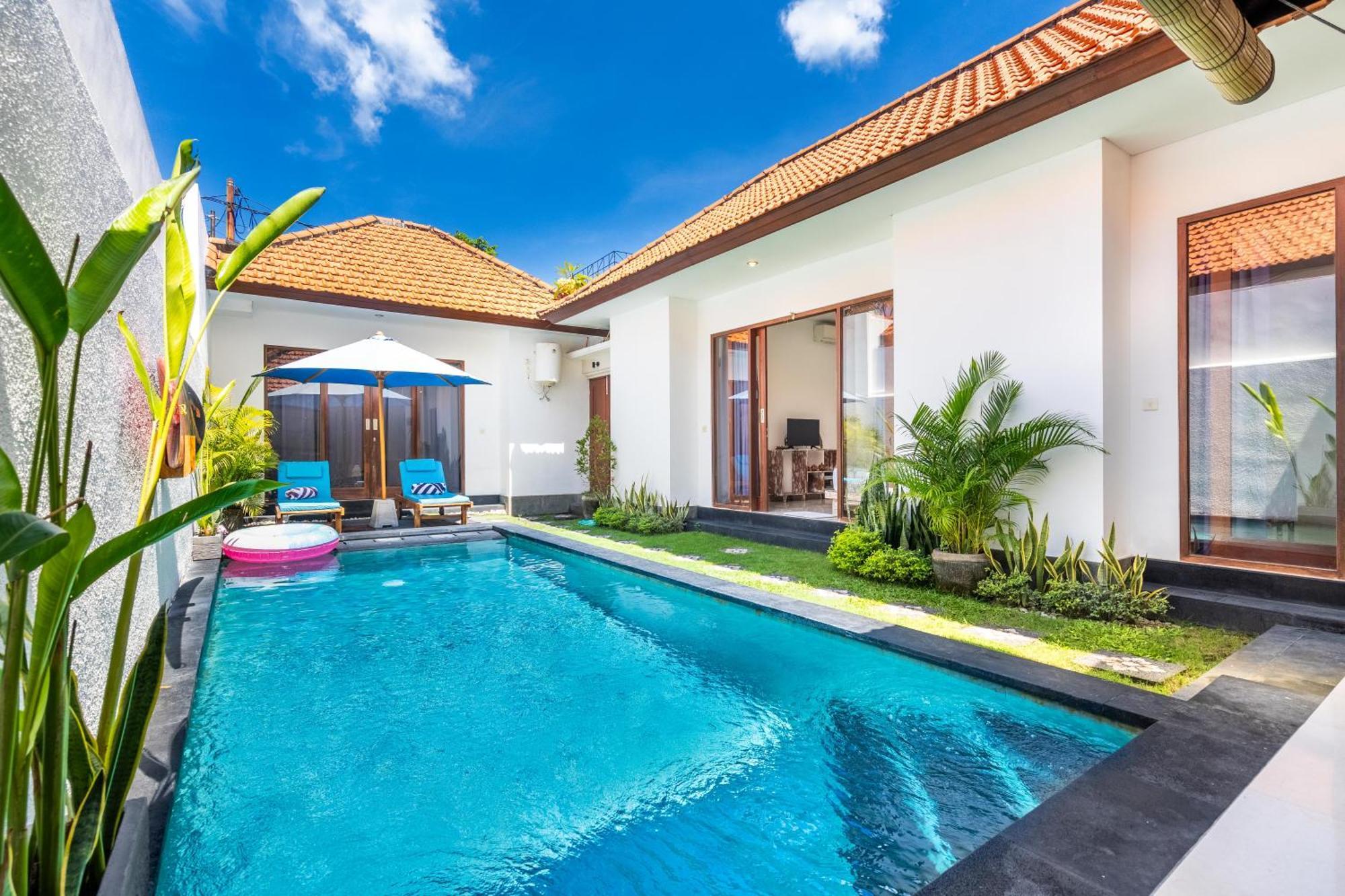 4-Bedroom Pool Villa Near Seminyak Center ภายนอก รูปภาพ