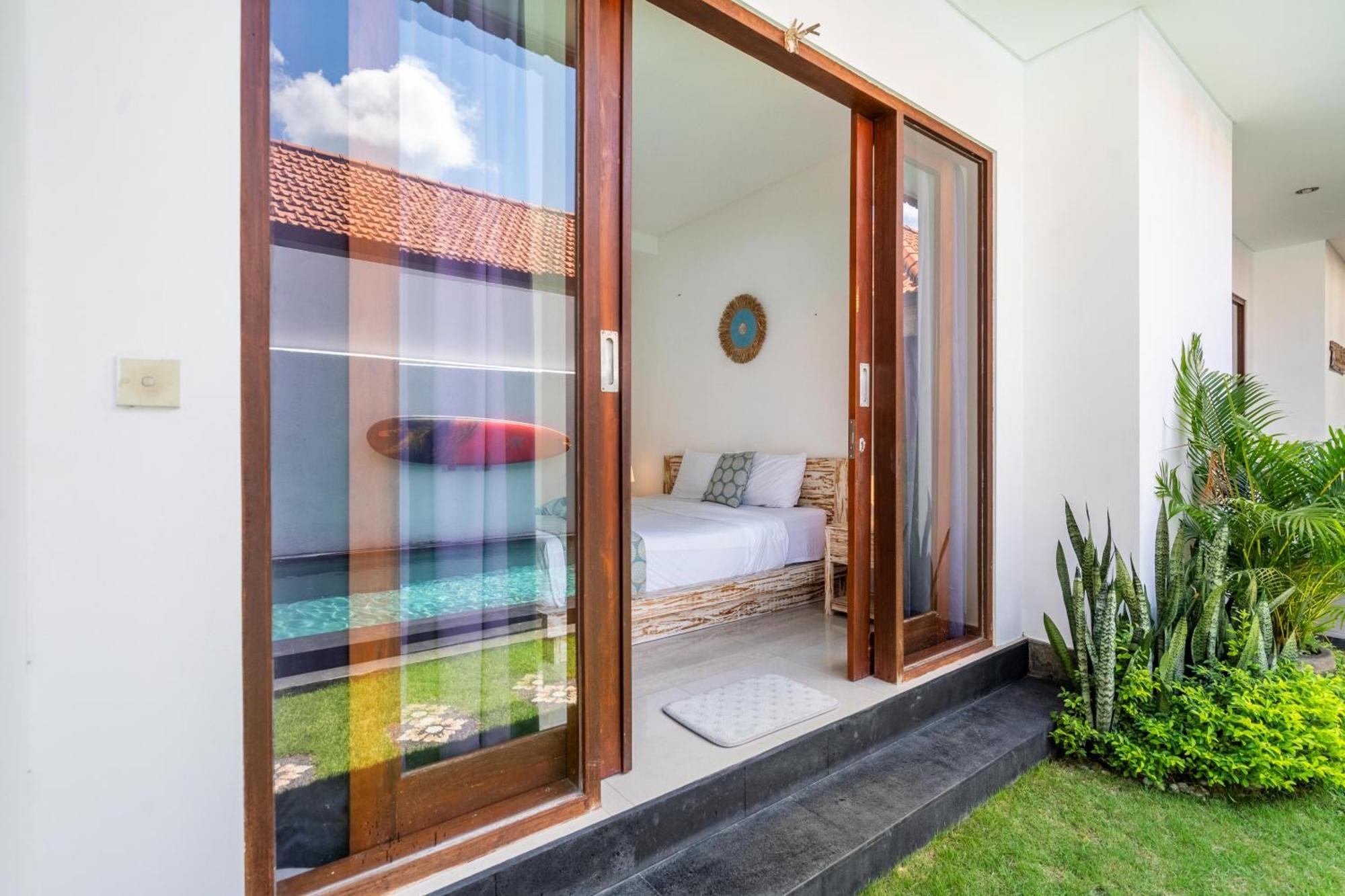 4-Bedroom Pool Villa Near Seminyak Center ภายนอก รูปภาพ