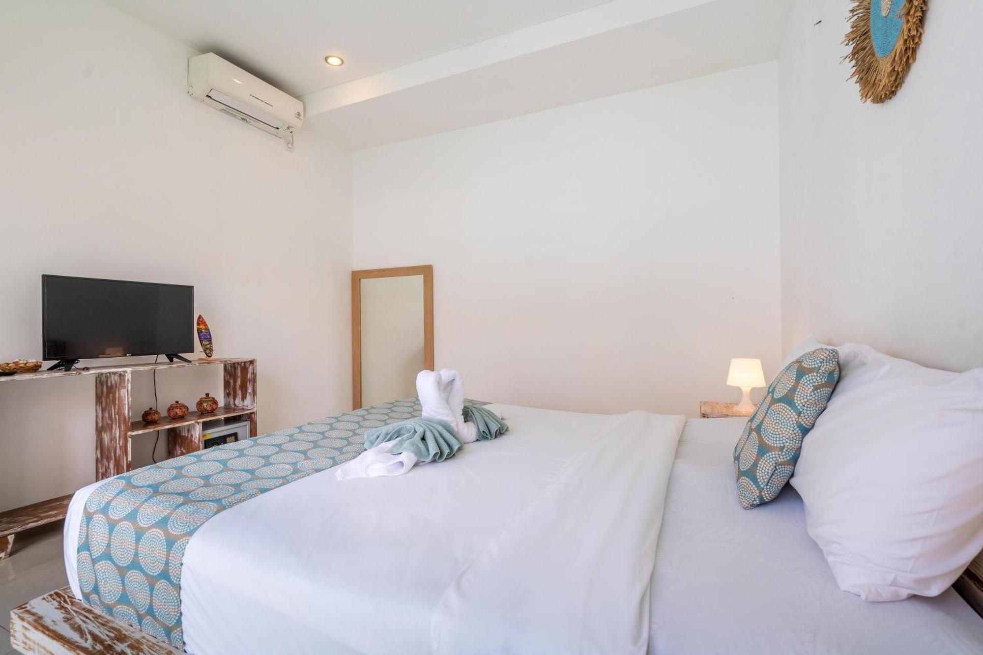 4-Bedroom Pool Villa Near Seminyak Center ภายนอก รูปภาพ