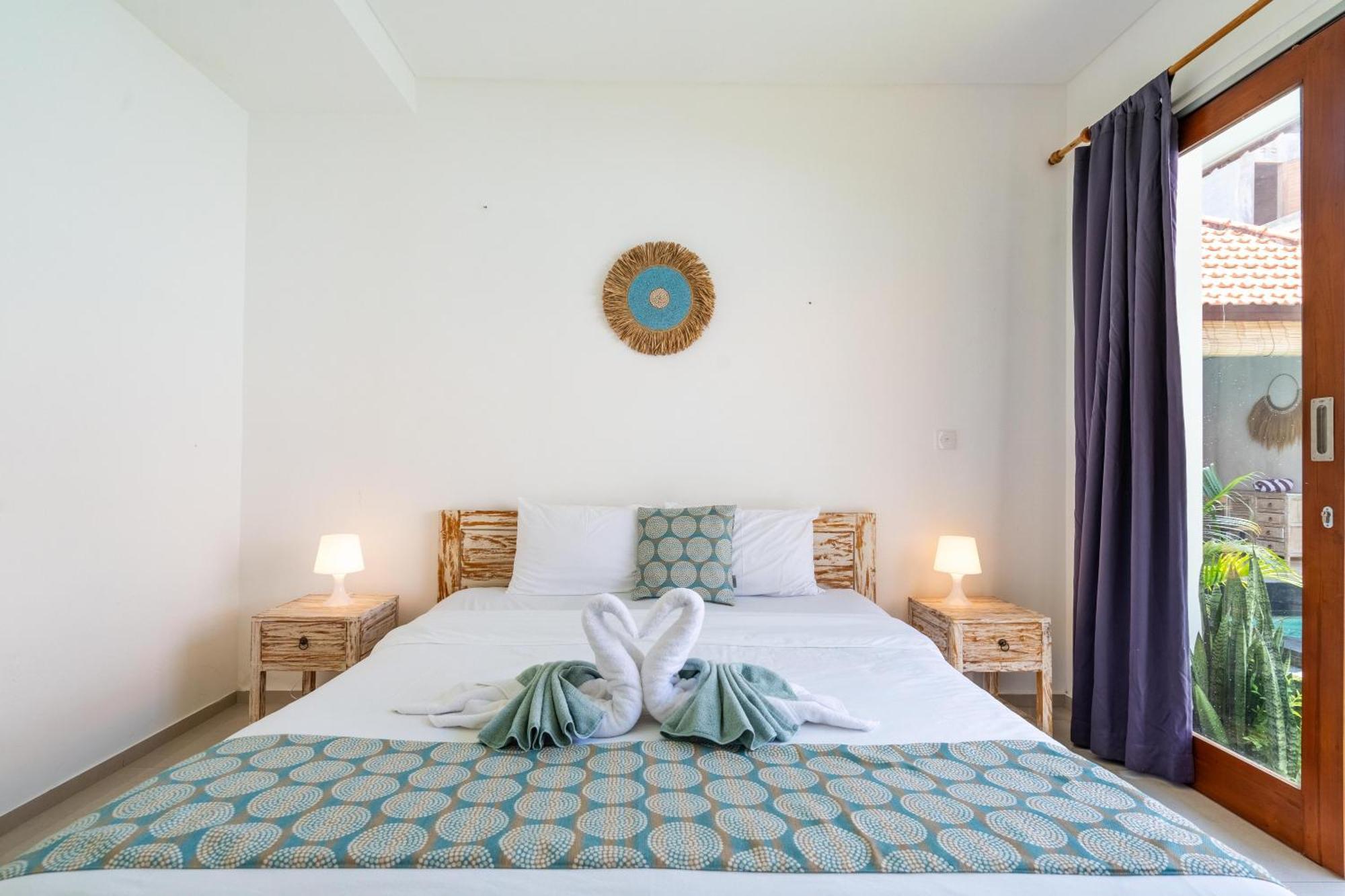 4-Bedroom Pool Villa Near Seminyak Center ภายนอก รูปภาพ