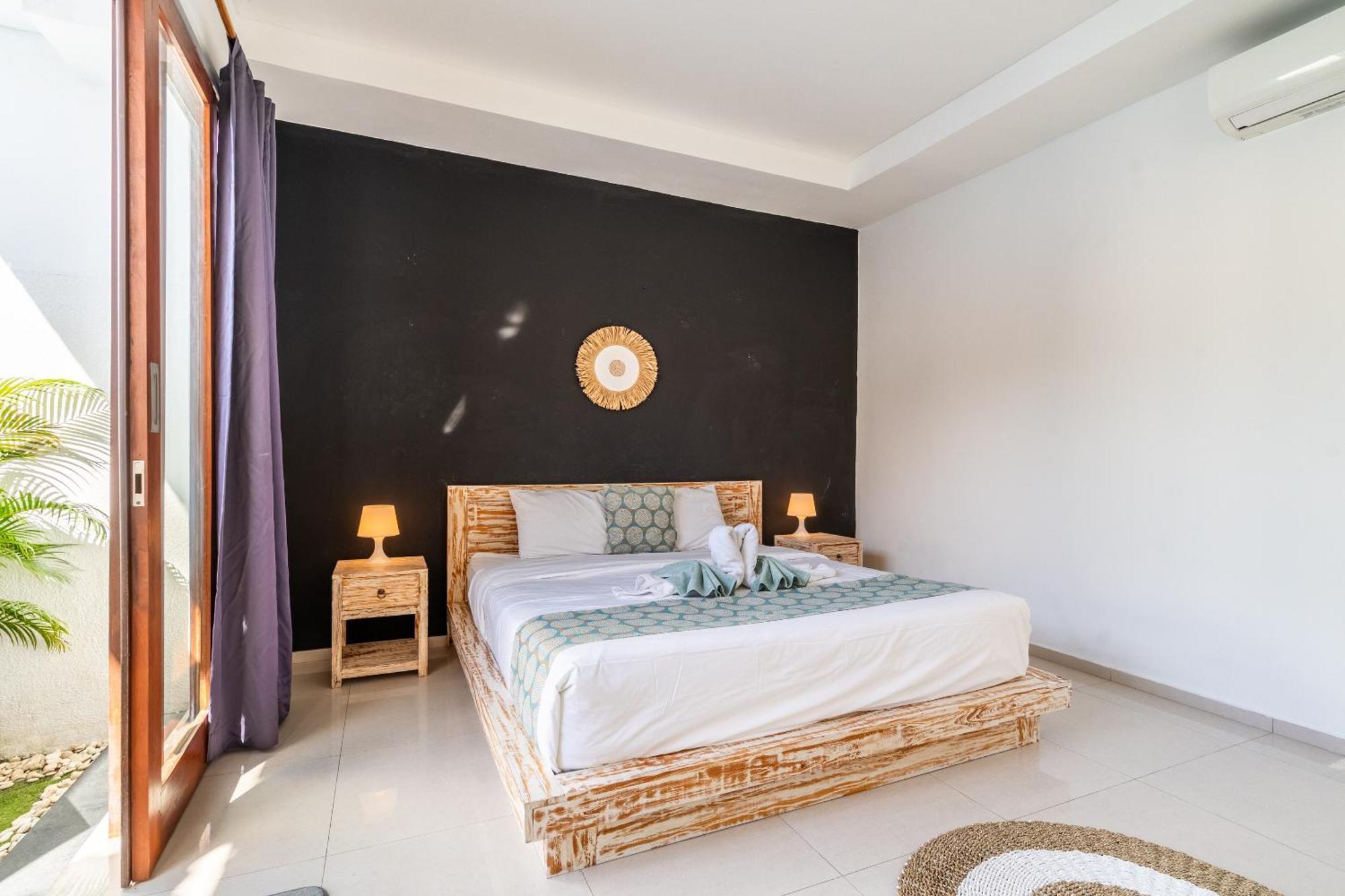 4-Bedroom Pool Villa Near Seminyak Center ภายนอก รูปภาพ