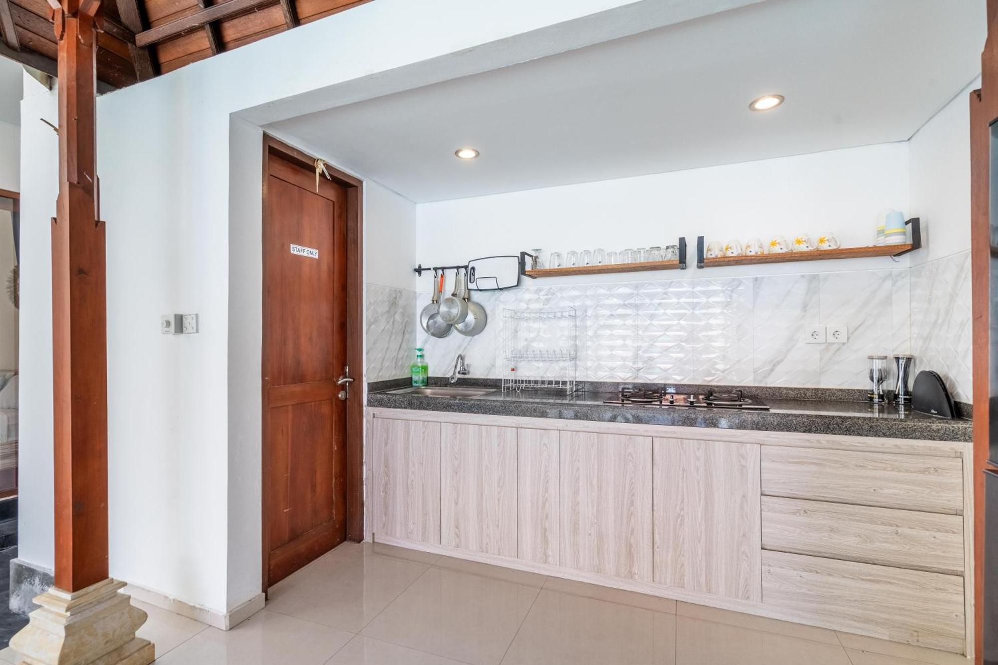 4-Bedroom Pool Villa Near Seminyak Center ภายนอก รูปภาพ